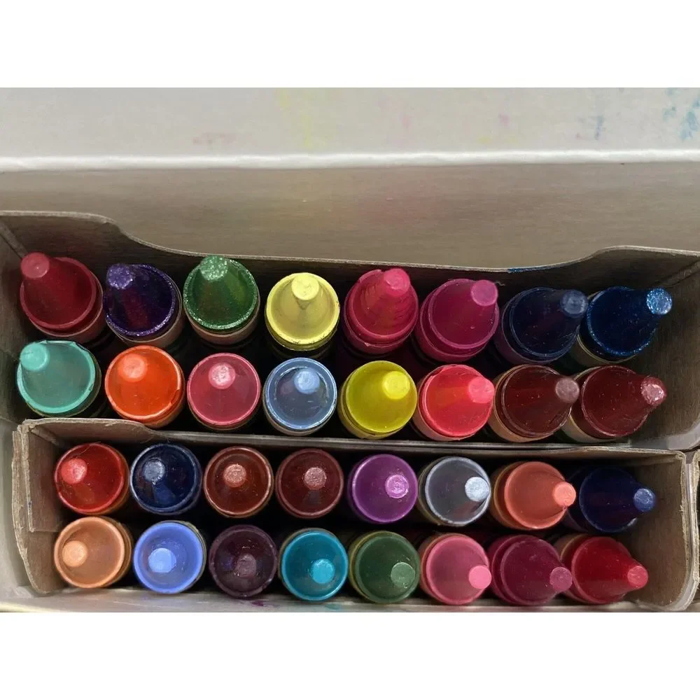 Crayola Crayons‎ 2014 Vintage Hallmark 96 Count With Sharpener Many New Variety